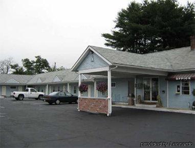 Budget Inn South Portland Exterior photo